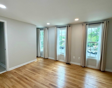 6812 Ericka Avenue - Photo Thumbnail 14
