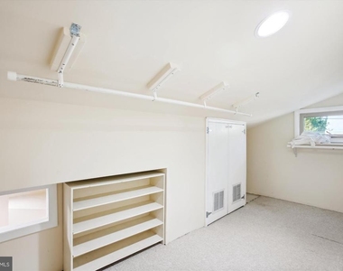 8509 Cyrus Place - Photo Thumbnail 22
