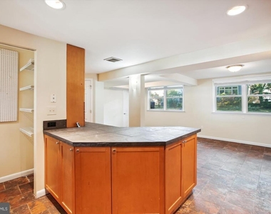 8509 Cyrus Place - Photo Thumbnail 8