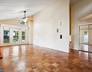 8509 Cyrus Place - Photo Thumbnail 4