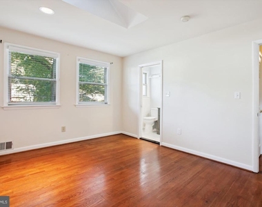 8509 Cyrus Place - Photo Thumbnail 19