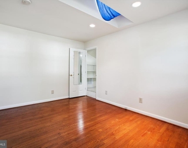 8509 Cyrus Place - Photo Thumbnail 17