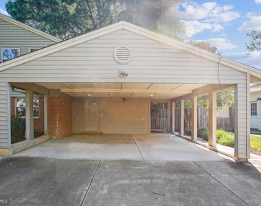 8509 Cyrus Place - Photo Thumbnail 38