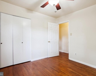 8509 Cyrus Place - Photo Thumbnail 27