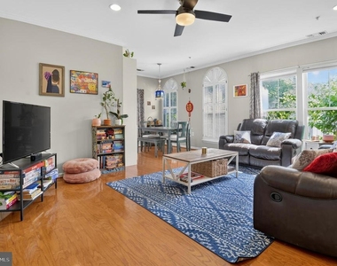 2921 Deer Hollow Way - Photo Thumbnail 6