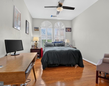 2921 Deer Hollow Way - Photo Thumbnail 18