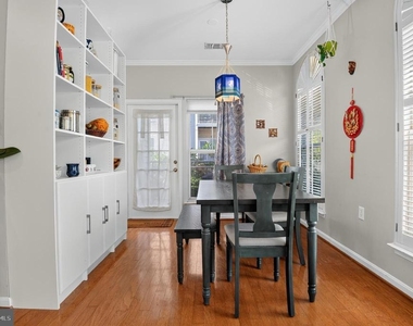 2921 Deer Hollow Way - Photo Thumbnail 4