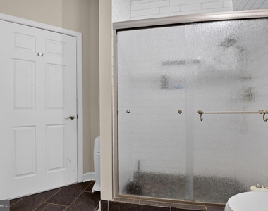 2921 Deer Hollow Way - Photo Thumbnail 22