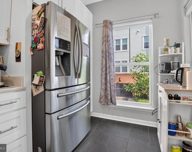 2921 Deer Hollow Way - Photo Thumbnail 11