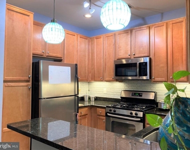 1509 N Point Drive - Photo Thumbnail 5