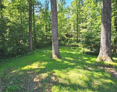 8925 Falling Creek Court - Photo Thumbnail 7