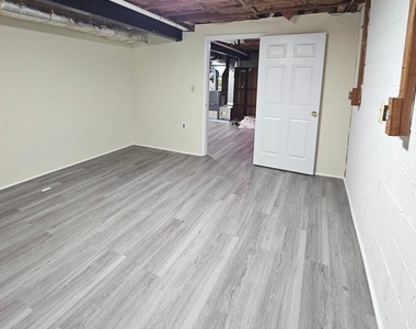8925 Falling Creek Court - Photo Thumbnail 41