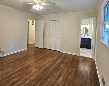 8925 Falling Creek Court - Photo Thumbnail 24