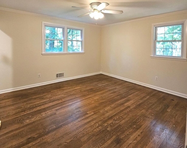 8925 Falling Creek Court - Photo Thumbnail 23