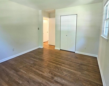8925 Falling Creek Court - Photo Thumbnail 29