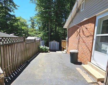 8925 Falling Creek Court - Photo Thumbnail 3