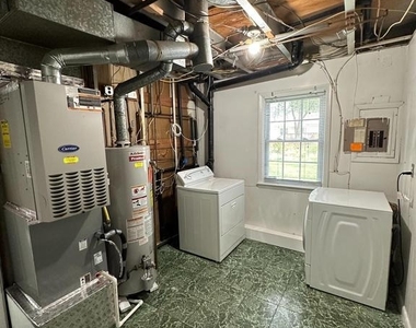 13524 Ellendale Drive - Photo Thumbnail 15