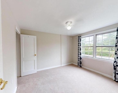6512 Potomac Avenue - Photo Thumbnail 19