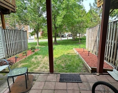 2386 Woodland Pond Lane - Photo Thumbnail 23