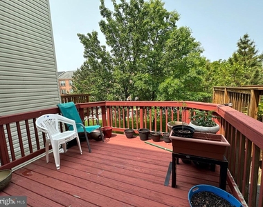 2386 Woodland Pond Lane - Photo Thumbnail 9