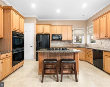 9161 Finnegan Street - Photo Thumbnail 18