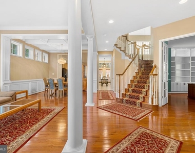 9161 Finnegan Street - Photo Thumbnail 3