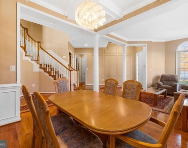 9161 Finnegan Street - Photo Thumbnail 7