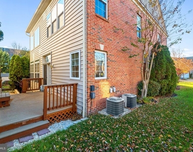 9161 Finnegan Street - Photo Thumbnail 25