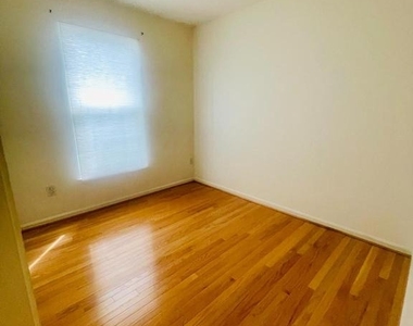6226 Battalion Street - Photo Thumbnail 4