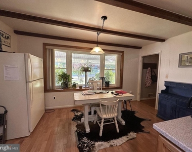 3910 Forest Grove Drive - Photo Thumbnail 12
