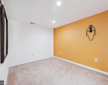 7445 Gillingham Row - Photo Thumbnail 24