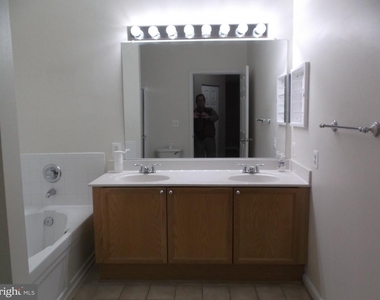 2710 Bellforest Court - Photo Thumbnail 18