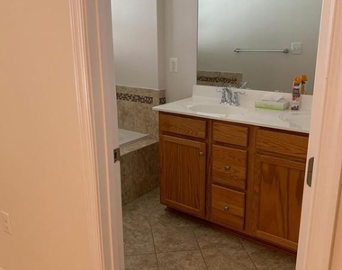 9022 Randolph Circle - Photo Thumbnail 16