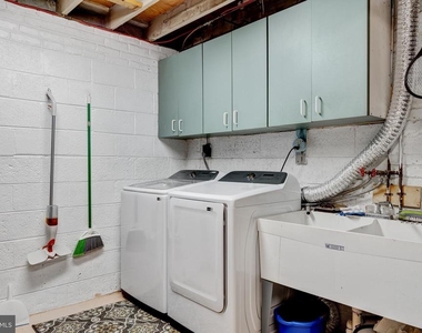 9920 Pinehurst Avenue - Photo Thumbnail 27