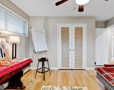 9920 Pinehurst Avenue - Photo Thumbnail 17