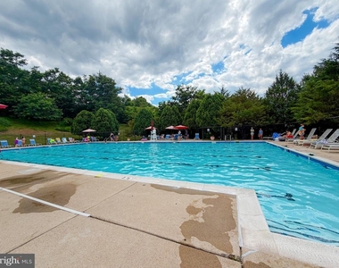 18133 Scenic Creek Lane - Photo Thumbnail 28