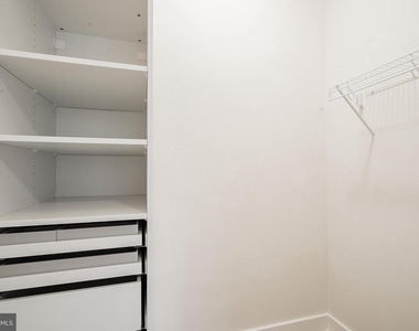 701 Swann Avenue - Photo Thumbnail 27