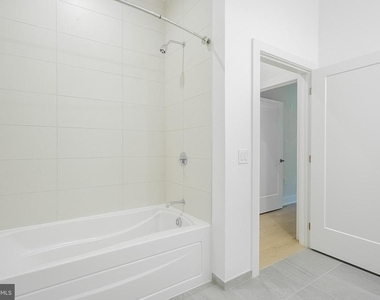 701 Swann Avenue - Photo Thumbnail 22