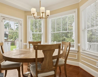 2138 Patrick Henry Drive - Photo Thumbnail 23