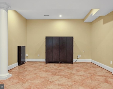 2138 Patrick Henry Drive - Photo Thumbnail 73