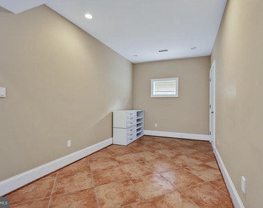2138 Patrick Henry Drive - Photo Thumbnail 77
