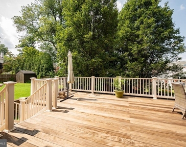 2138 Patrick Henry Drive - Photo Thumbnail 31