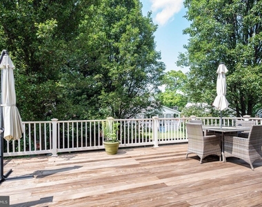 2138 Patrick Henry Drive - Photo Thumbnail 29