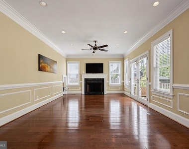 2138 Patrick Henry Drive - Photo Thumbnail 26