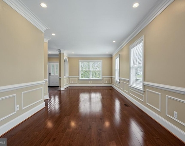 2138 Patrick Henry Drive - Photo Thumbnail 39