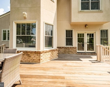 2138 Patrick Henry Drive - Photo Thumbnail 28