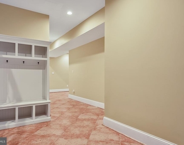 2138 Patrick Henry Drive - Photo Thumbnail 76