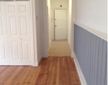 1209 Spruce Street - Photo Thumbnail 2