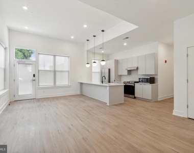 139 W Chelten Avenue - Photo Thumbnail 2