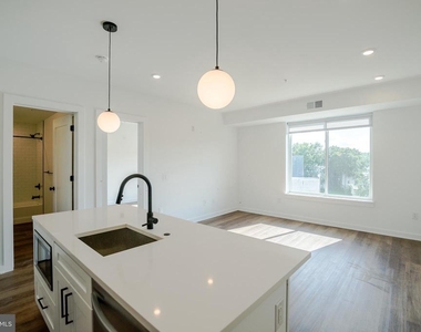 5904 Germantown Avenue - Photo Thumbnail 1